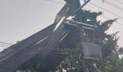 Bairros de Manaus continuam sem energia após ventania de domingo (5)