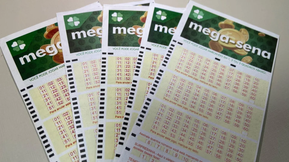 Acumulada novamente, Mega-Sena terá prêmio de R$ 100 milhões