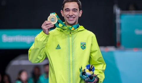 Brasileiro Hugo Calderano é tri-campeão pan-americano no tênis de mesa