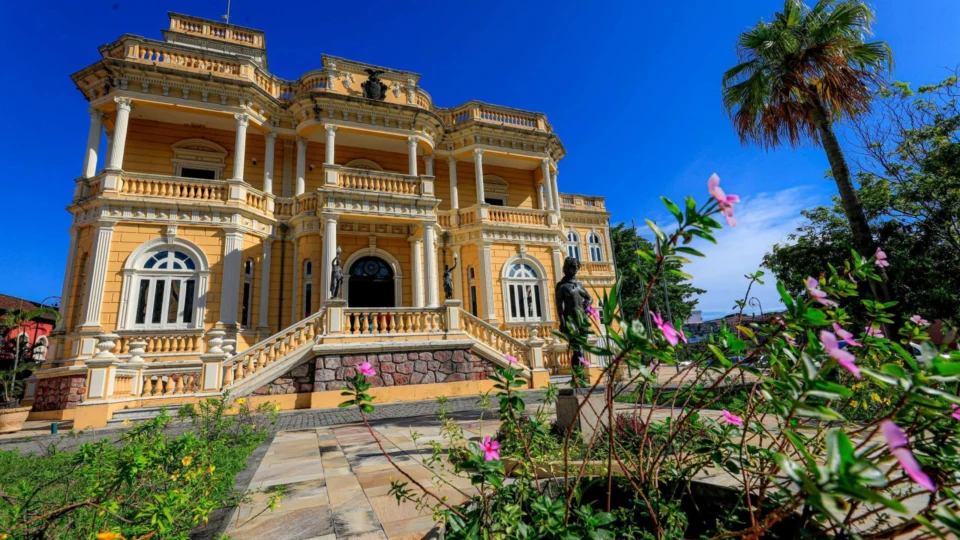 Feriado de Finados: espaços culturais alteram horários em Manaus