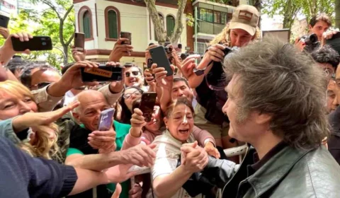 Bolsonaristas celebram vitória de Milei à presidência da Argentina