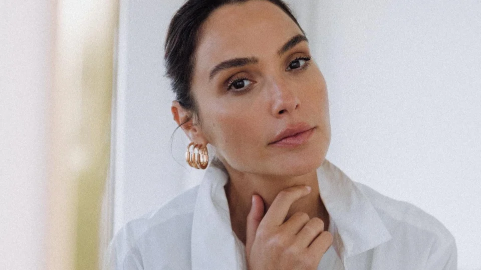 Atriz Gal Gadot planeja apresentar vídeo de ataques do Hamas contra Israel