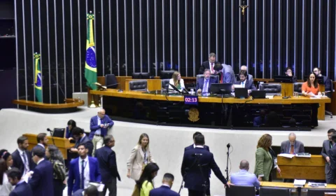 Câmara vota nesta semana projeto sobre trabalho aos domingos e feriados