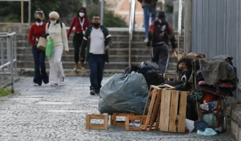 Pessoas em situação de rua terão pontos para higiene pessoal