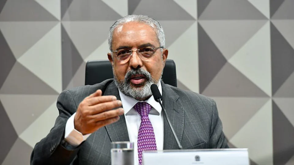 Política para população em situação de rua segue para o plenário do Senado