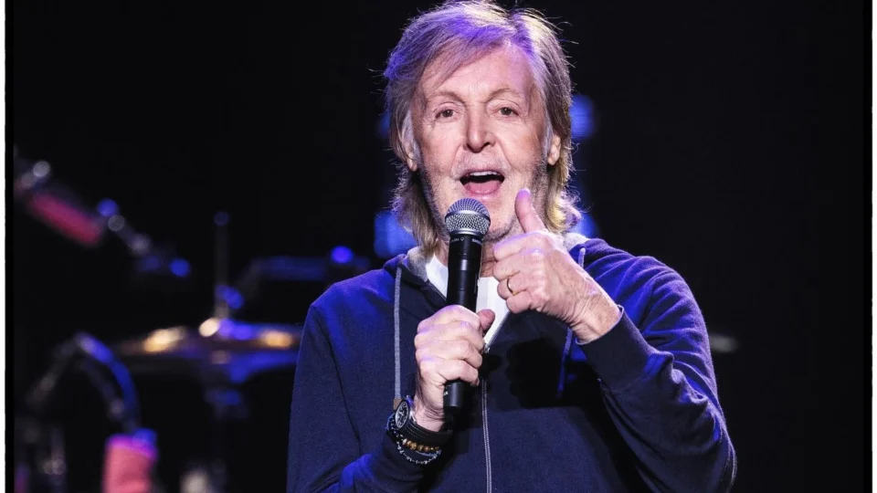 Paul McCartney faz hoje último show da turnê no Rio