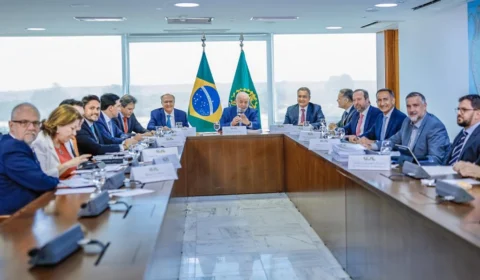 Lula se reúne com Alckmin e ministros para discutir infraestrutura