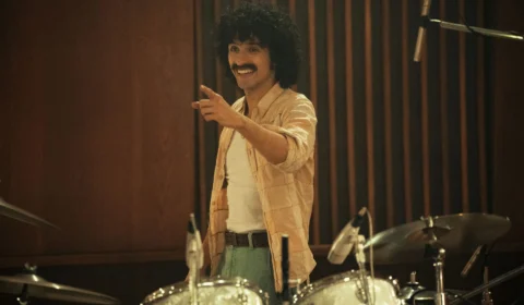 Ator de ‘Daisy Jones & The Six’ é acusado de agressão sexual