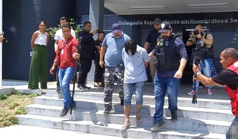 VÍDEO: dois suspeitos de esquartejar e queimar homem são presos em Manaus