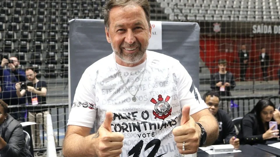 Augusto Melo vence eleição e é novo presidente do Corinthians