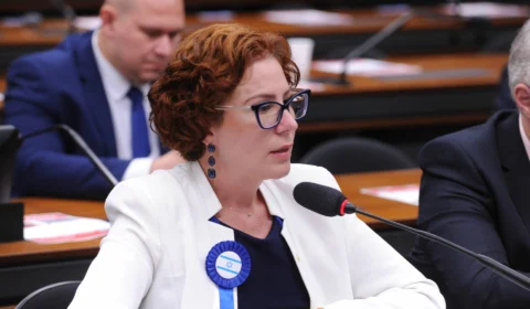 Zambelli pede suspensão de compras feitas pelo governo Lula ‘sem licitação’