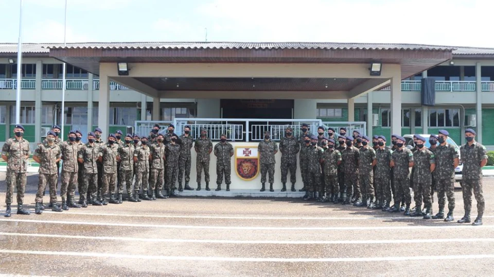 Fronteira Brasil x Venezuela: Exército Brasileiro diz que movimentação é normal, mas intensifica presença militar na área