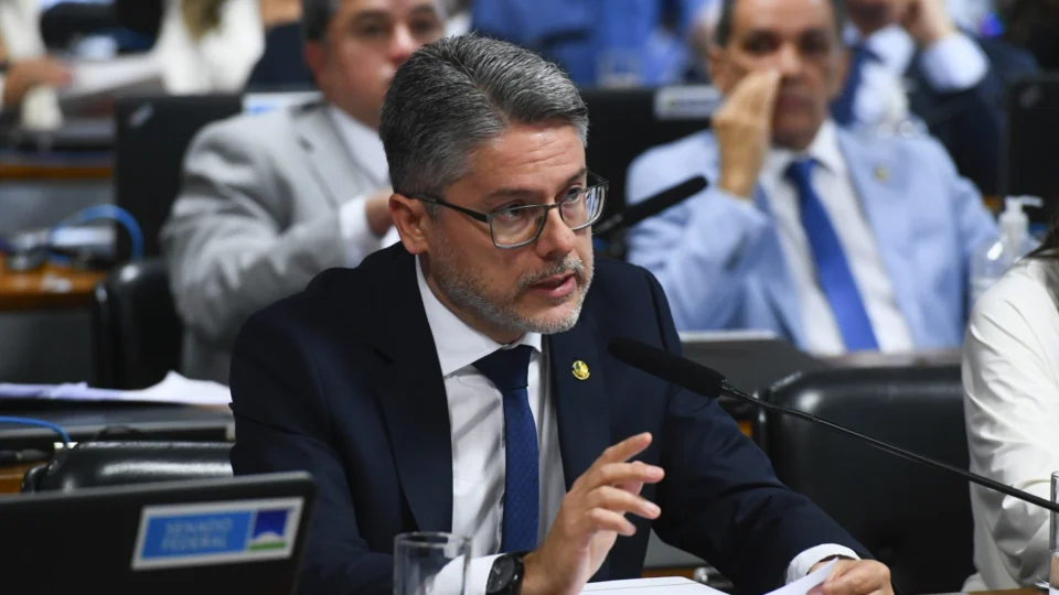 CCJ deve votar PL que protege crianças e adolescentes em ambientes digitais