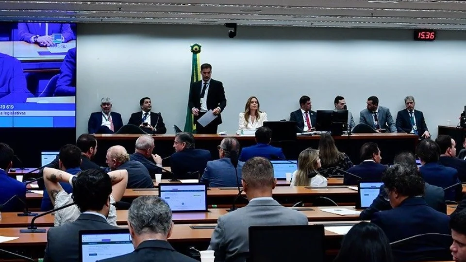 Comissão Mista de Orçamento aprova PPA 2024-2027