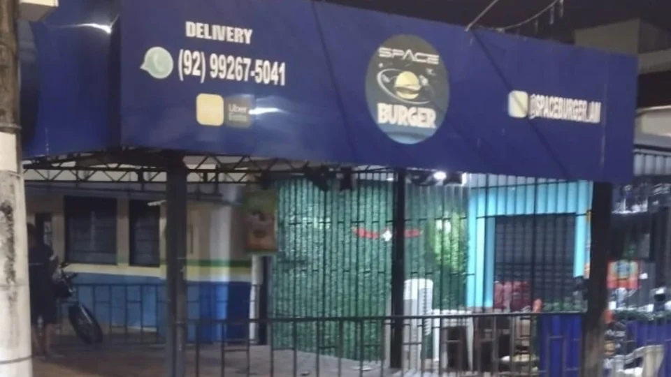 Chapeiro é morto com 10 tiros dentro de lanchonete na Zona Oeste de Manaus