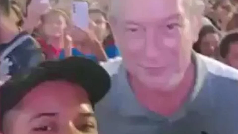 VÍDEO: Ciro Gomes dá tapa no rosto de homem após ser chamado de ‘bandido’