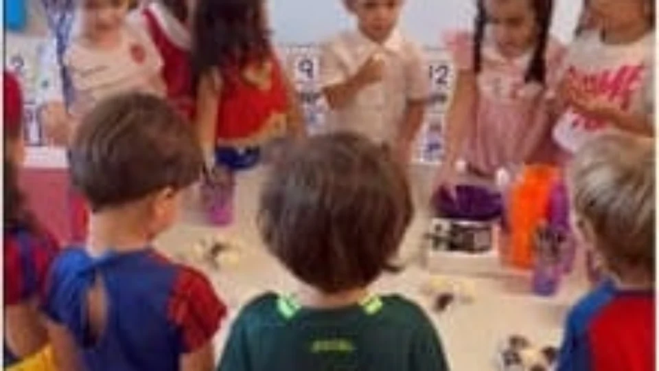 Filho de Marília Mendonça ganha a primeira festa de aniversário na escola