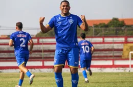 Nacional FC anuncia contratação do atacante Fabinho Polhão, revelado no Flamengo