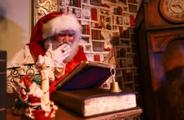 Correios realizam lançamento da campanha Papai Noel 2025 em escola municipal