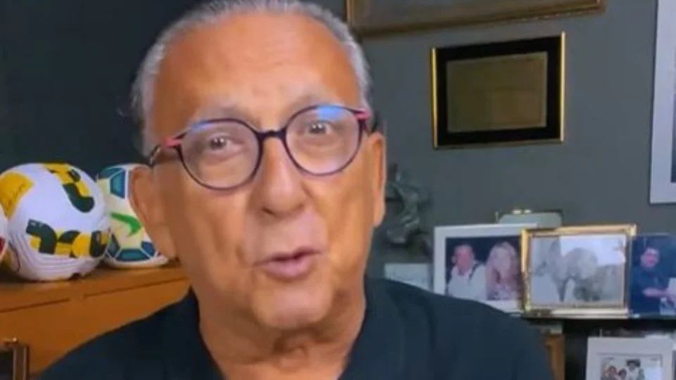 Galvão Bueno desmente montagem de vídeo com suposta voz dele contra a CBF