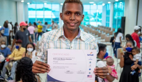 Migrantes venezuelanos: mais de 1.300 empregos são gerados por meio de projeto