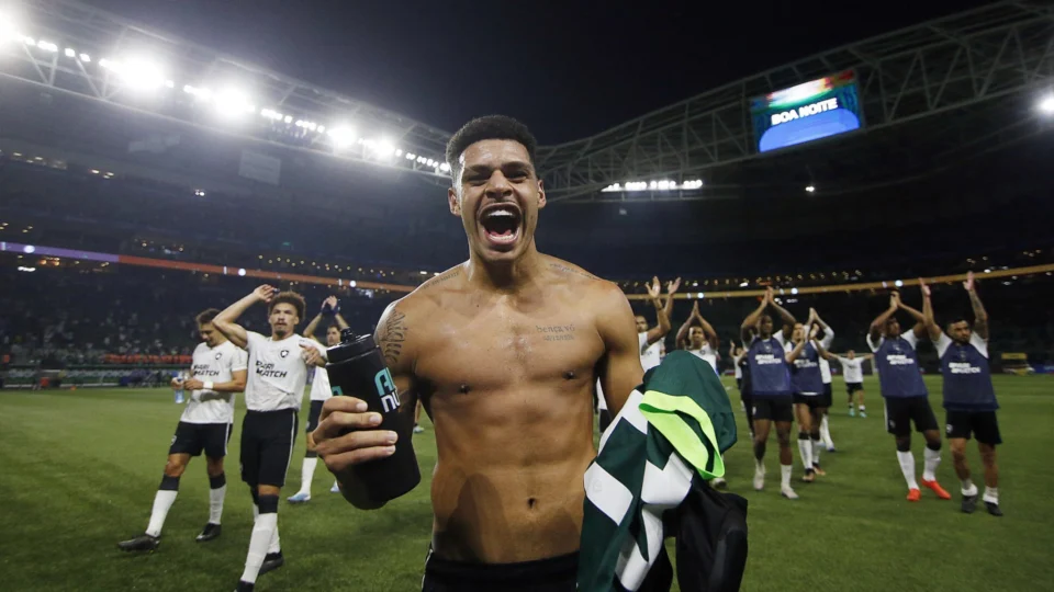 Sem acordo, atacante Luís Henrique vai deixar o Botafogo