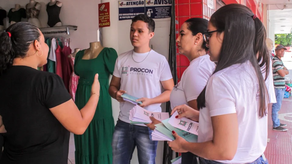 Jogos Online: Procon faz panfletagem para alertar população sobre riscos