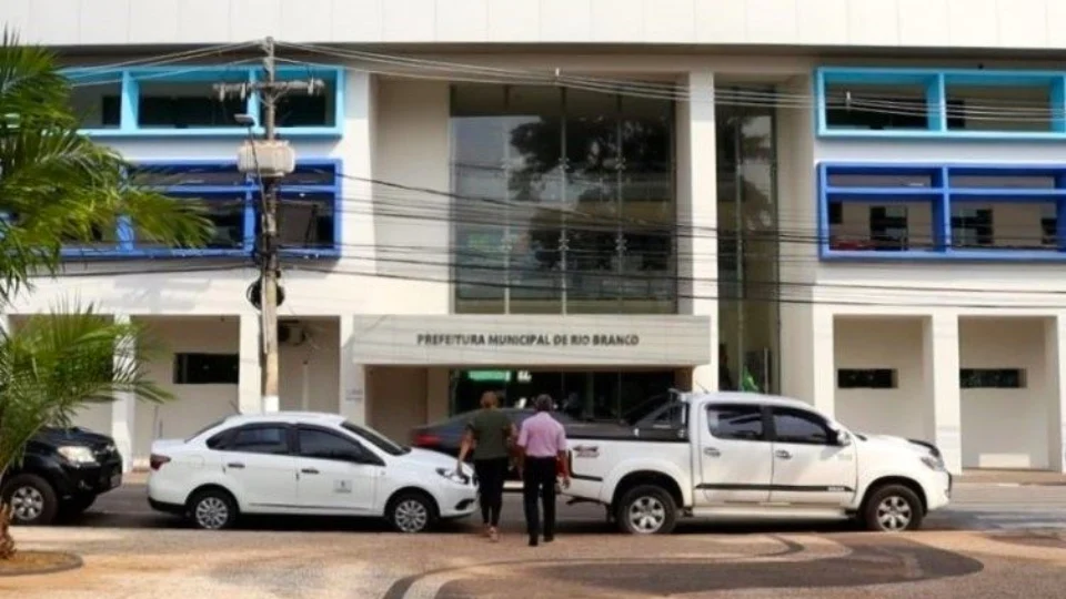 Rio Branco anuncia abono salarial para mais de 7 mil servidores