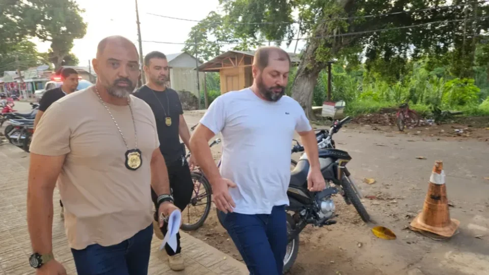 Professor denunciado por torturar aluno de 16 anos é preso no Acre