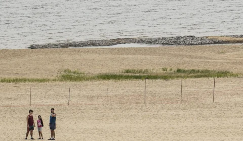 Seca no Amazonas: Rio Negro continua a subir em Manaus