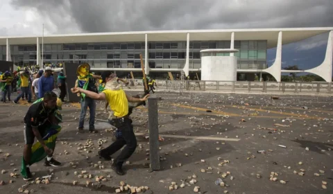 Primeira denúncia contra financiador dos ataques do 8/1 é apresentada pela PGR
