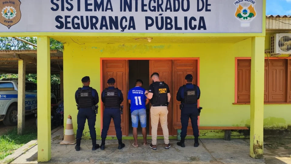 Homem acusado de matar esposa em aldeia peruana é preso no AC