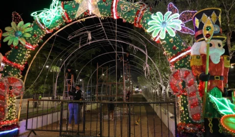 Túnel de Natal na Ponta Negra é interditado após vandalismo em Manaus