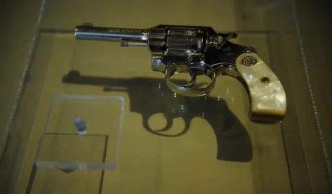 Urgência de PL que derruba decreto sobre acesso de civis a armas é rejeitada