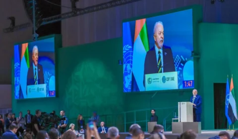 COP-28: ‘planeta está farto de acordos climáticos não cumpridos’, diz Lula