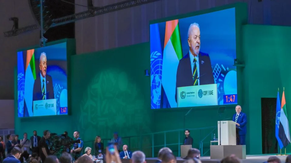 COP-28: ‘planeta está farto de acordos climáticos não cumpridos’, diz Lula