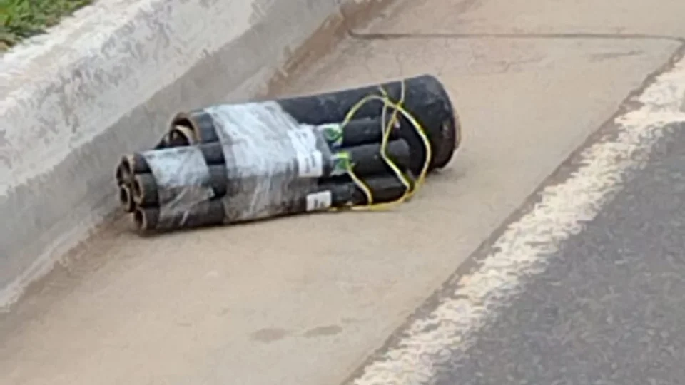 Suspeita de ‘bomba’ é encontrada debaixo de caminhão, na ZO de Manaus  