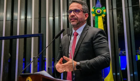 Governador de Alagoas se reúne com autoridades em Brasília