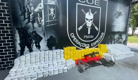 Uma tonelada de cocaína é apreendida em lancha no Rio Solimões, no Amazonas