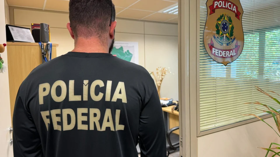 VÍDEO: jovem é preso em flagrante por crime de pornografia infantil no AM