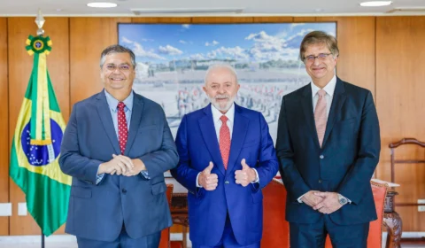 Presidente Lula recebe Dino e Gonet no Palácio do Planalto