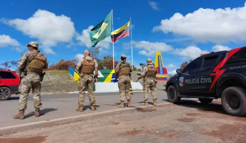 Na Fronteira: PF apreende 750 mil dólares em veículo abordado pela Polícia Civil