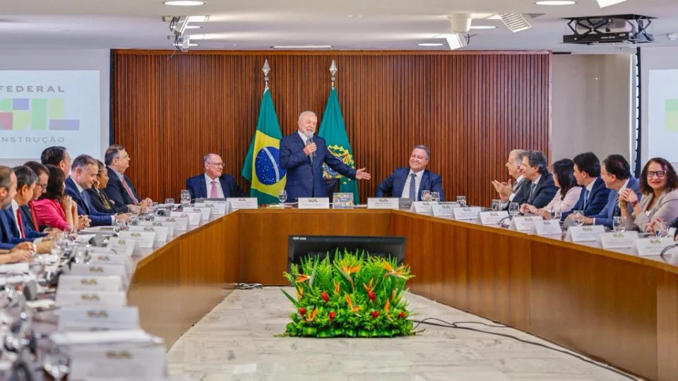 Nesta quarta, presidente Lula faz última reunião ministerial de 2023