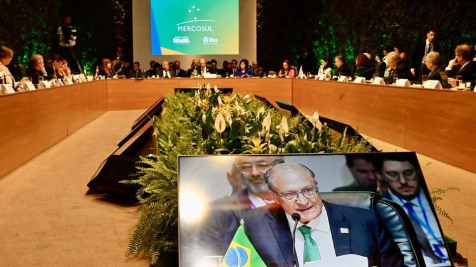 Alckmin destaca acordo com Singapura e entrada da Bolívia no Mercosul