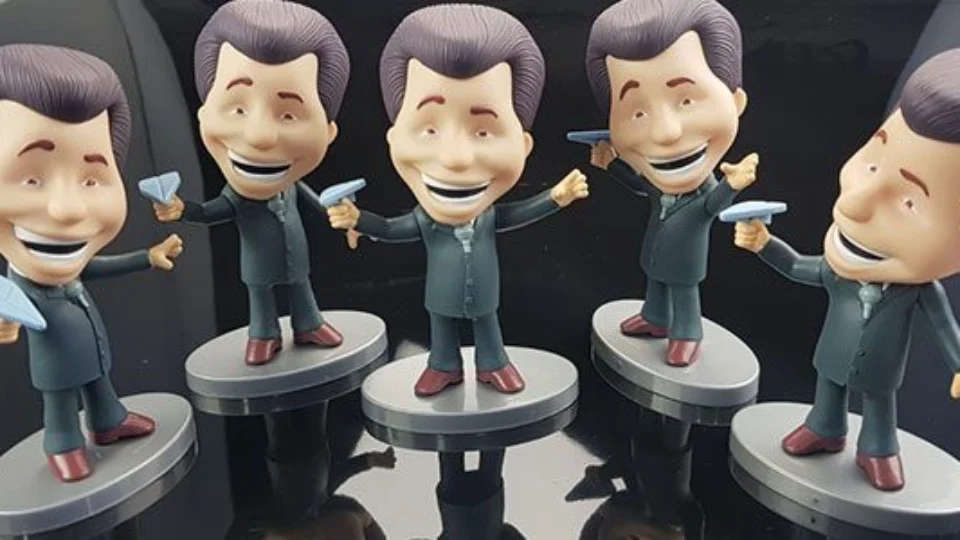 Conheça a versão em boneco de Silvio Santos que encantou a CCXP
