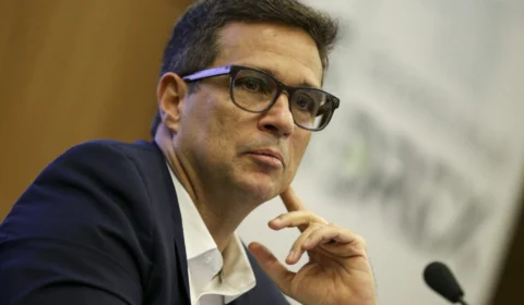 Pix para bets aumentou 200%, diz presidente do Banco Central
