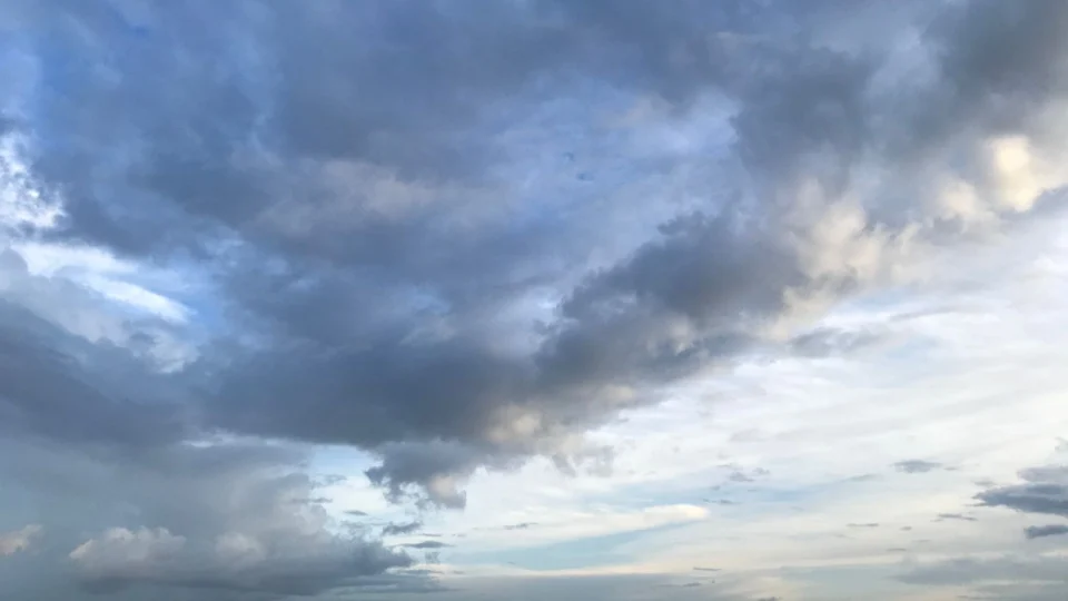 El Niño dá sinais de despedida, mas cientistas já preveem La Niña