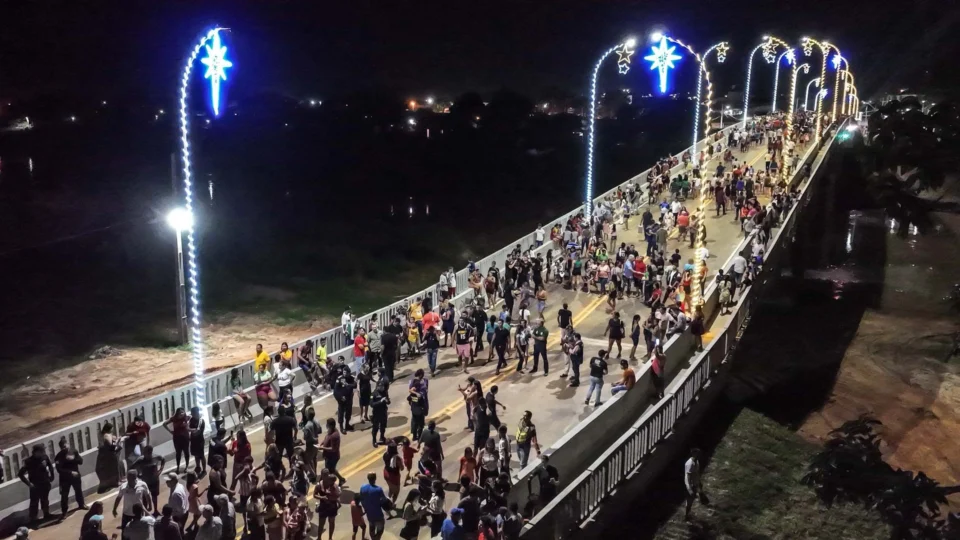 Ponte que liga 1º e 2º distrito de Sena Madureira é entregue no AC