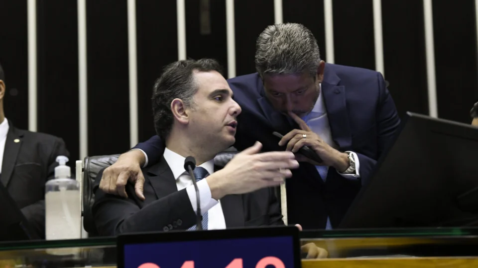 Lira e Pacheco se reúnem para tratar da reforma tributária