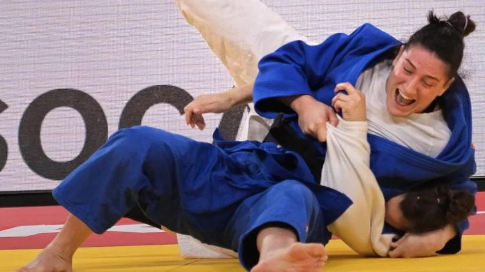 Mayra Aguiar conquista a medalha de ouro no Grand Slam de Tóquio de judô